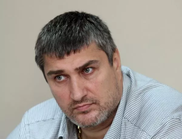 Любо Ганев уверява: Пламен Константинов ще си остане треньор на националите