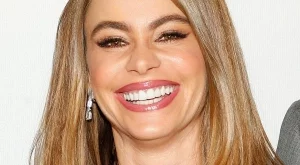 София Вергара се сгоди