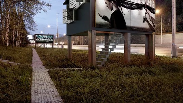 Билбордове се превръщат в домове