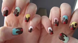 Сладък маникюр със сладолед