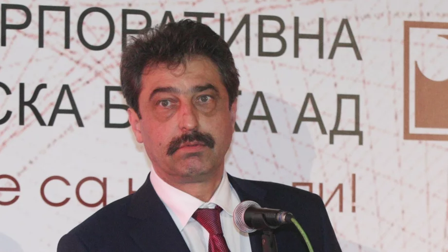 Цветан Василев: Борисов е зависим от кръга около Пеевски и Доган
