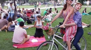 Винтидж пикник в центъра на София