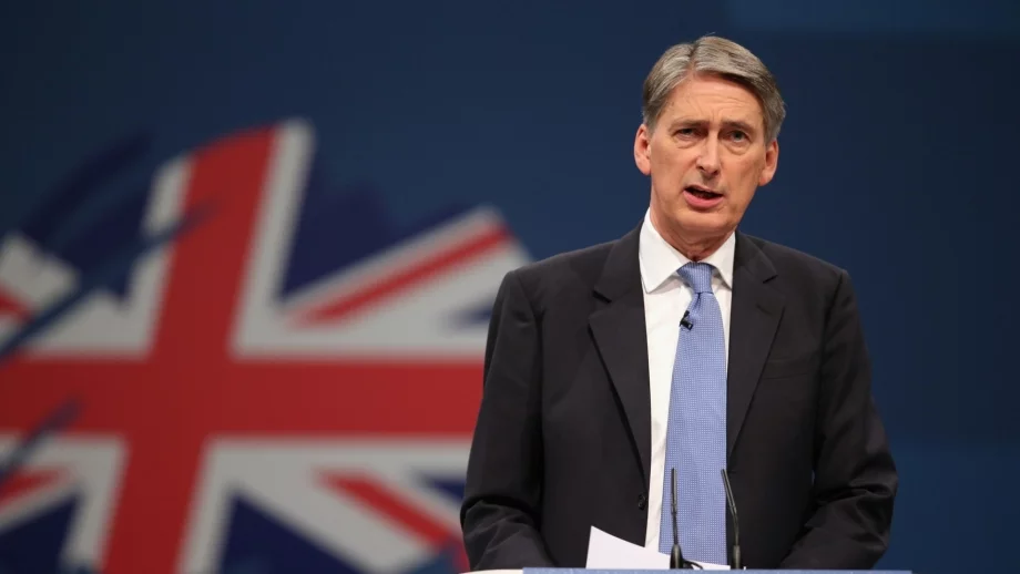 Хамънд даде на британската икономика оценка 8 от 10 