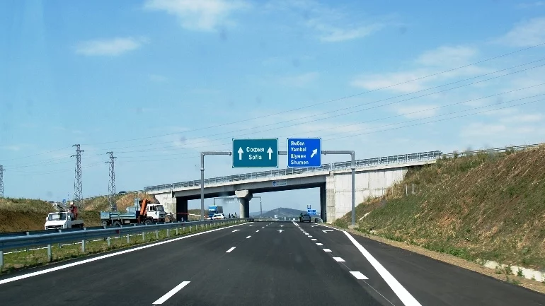 Тол таксата ще бъде 10 ст. на километър?