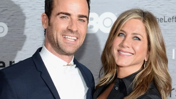 Дженифър Анистън се омъжва на плажа