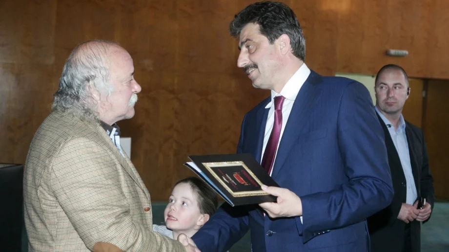 Не се очаква Василев да бъде екстрадиран скоро в България