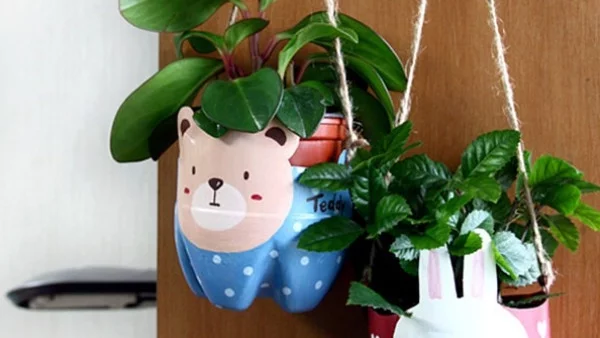 Направи си сам: саксии от пластмасови бутилки