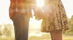 Защо заслужаваш някого, който ще ти даде целия свят!