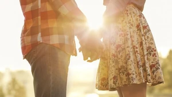 Защо заслужаваш някого, който ще ти даде целия свят!