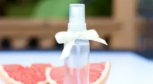 Изобретиха ваксина - спрей срещу COVID-19