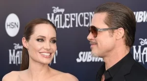 Джоли и Пит поддържат тръпката с любовни писма