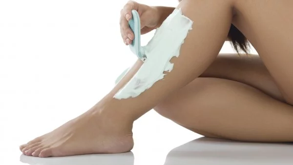 Как да се справим с подкожните косъмчета