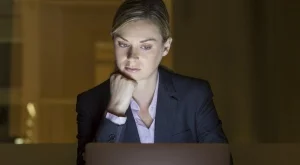 Лошо осветените помещения съкращават съня ни