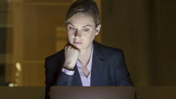 Лошо осветените помещения съкращават съня ни