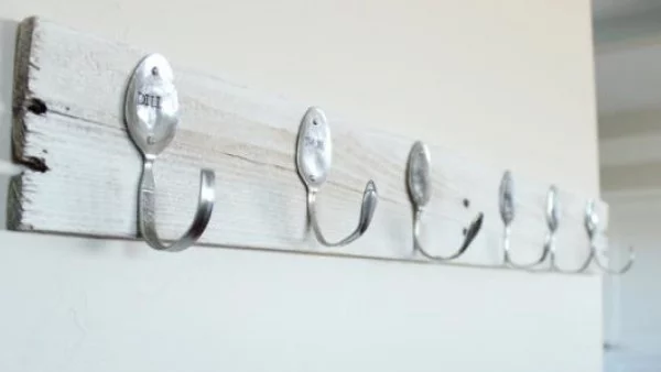 Направи си сама: закачалки за дрехи