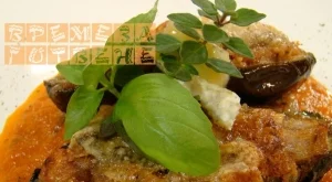 Пълнени патладжани с орехи и синьо сирене