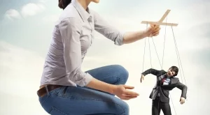 Как да разпознаваме манипулаторите?