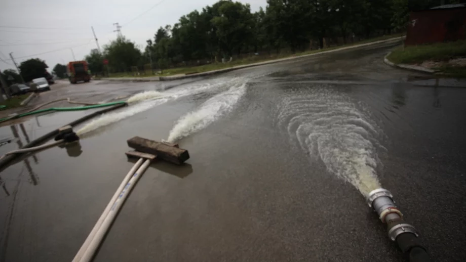 Борисов нареди преасфалтиране на улиците в наводнените райони