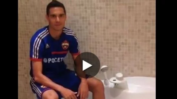 Жоро Миланов се заля с вода и предизвика Пиргов и Янев