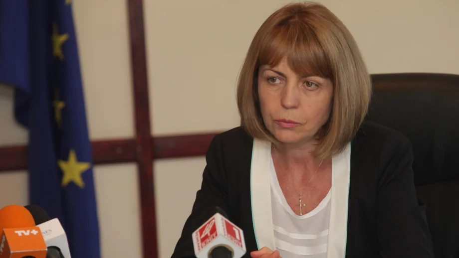 Фандъкова се обяви против поскъпването на водата в София 
