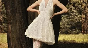 Деси Банова като ретро булка