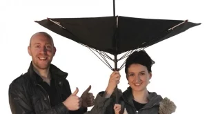 Изобретиха обратен  чадър