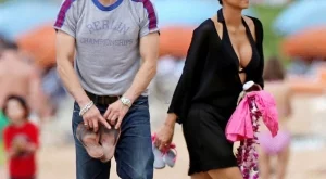 Холи Бери празнува една година от сватбата си на Хаваите