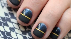 Направи сама: 3 идеи за маникюр на райета