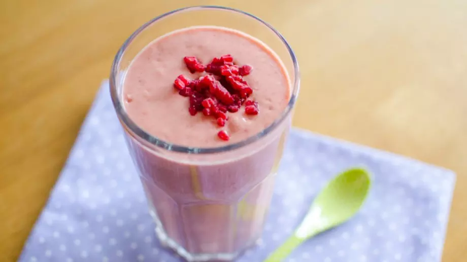 Супер освежаващо малиново смути