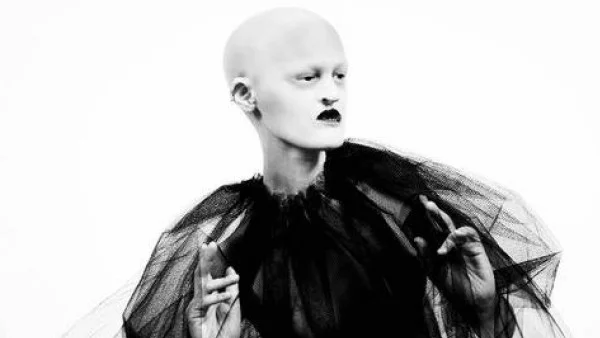 Неизлечимо болна жена е открила спасение в моделството