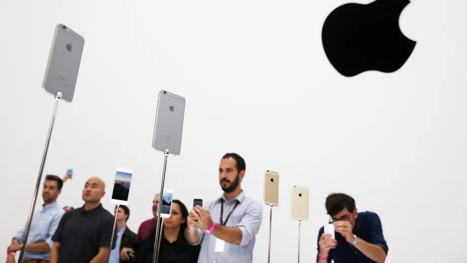 Apple е първата компания, чиято стойност надхвърли 700 млрд.долара