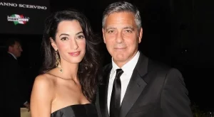 Джордж Клуни подари имение на жена си