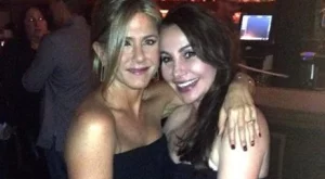 Дарина Павлова се гушка с Дженифър Анистън