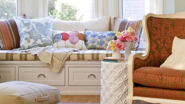 Идеи за уютно пространство до прозореца