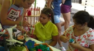 Безплатен детски фестивал за плетене и работа с филц