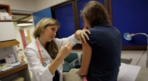 Ето какво намалява ефективността на РНК ваксините