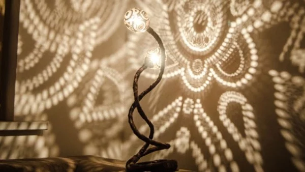 Ефектни лампи от кокосови орехи