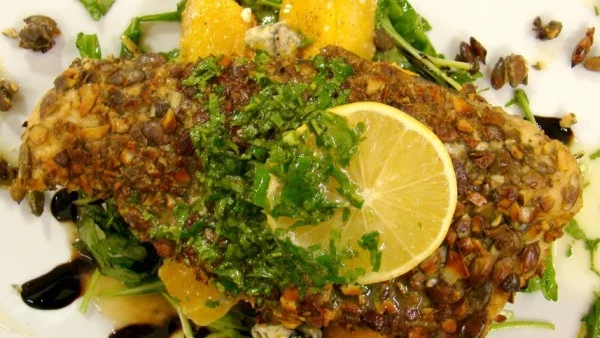 Пъстърва с коричка от тиквени семки