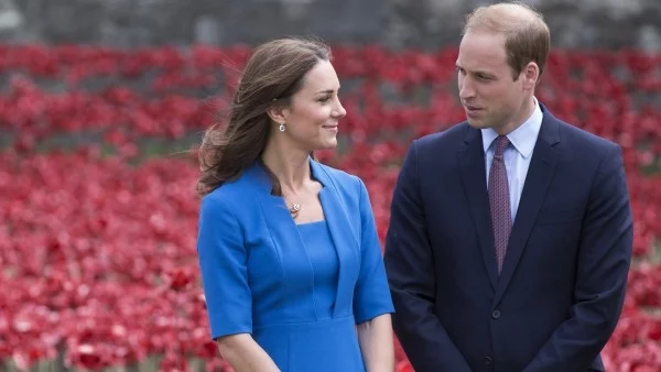 Уилям и Кейт на обиколка в Индия