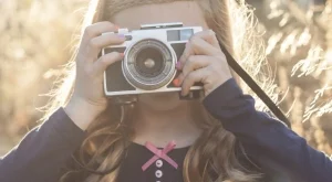 Стани УНИЦЕФ фоторепортер и покажи как живеят българските деца