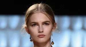 Тенденция, която да пробваш: с различни обици