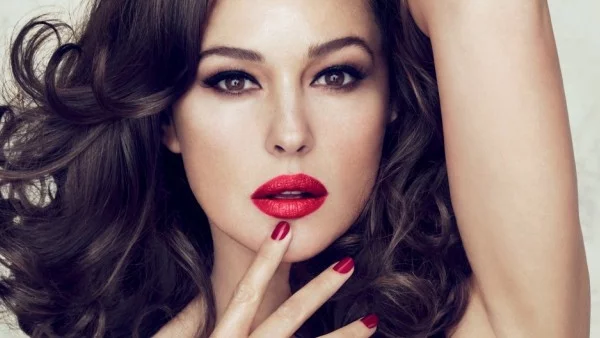 Моника Белучи - неустоима и на 50