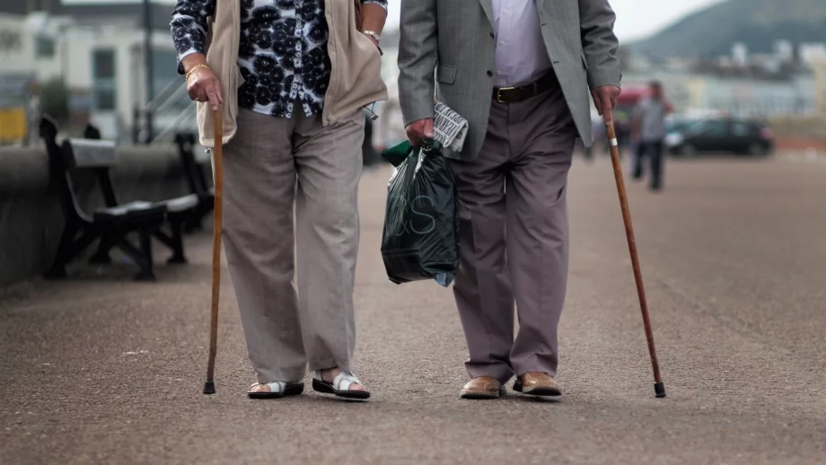 Българският турист над 65 г. харчи по 21, 6 евро на ден през почивката си