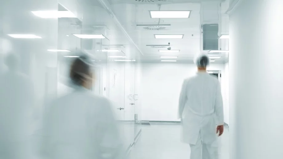 Окончателно: Влизаме в болница само с лична карта 