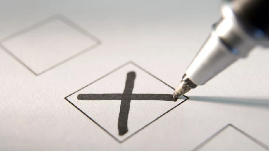 Демокрацията - един преходен етап