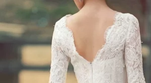 In love: сватбена рокля с дълъг ръкав