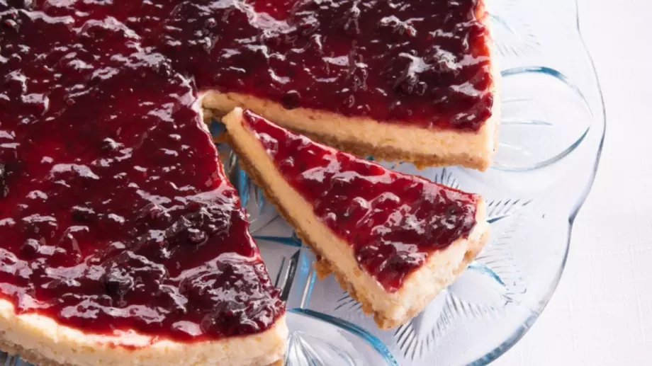 Уникален чийзкейк с боровинки без печене - много вкусен