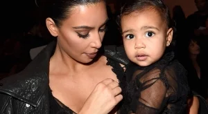 Дъщерята на Ким и Кание със собствен стилист