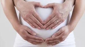 Светило в инвитрото консултира безплатно двойки в България