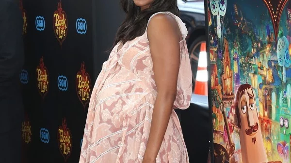 Зоуи Салдана очаква момчета